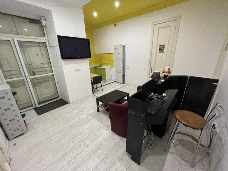 קייב Friends Hostel מראה חיצוני תמונה